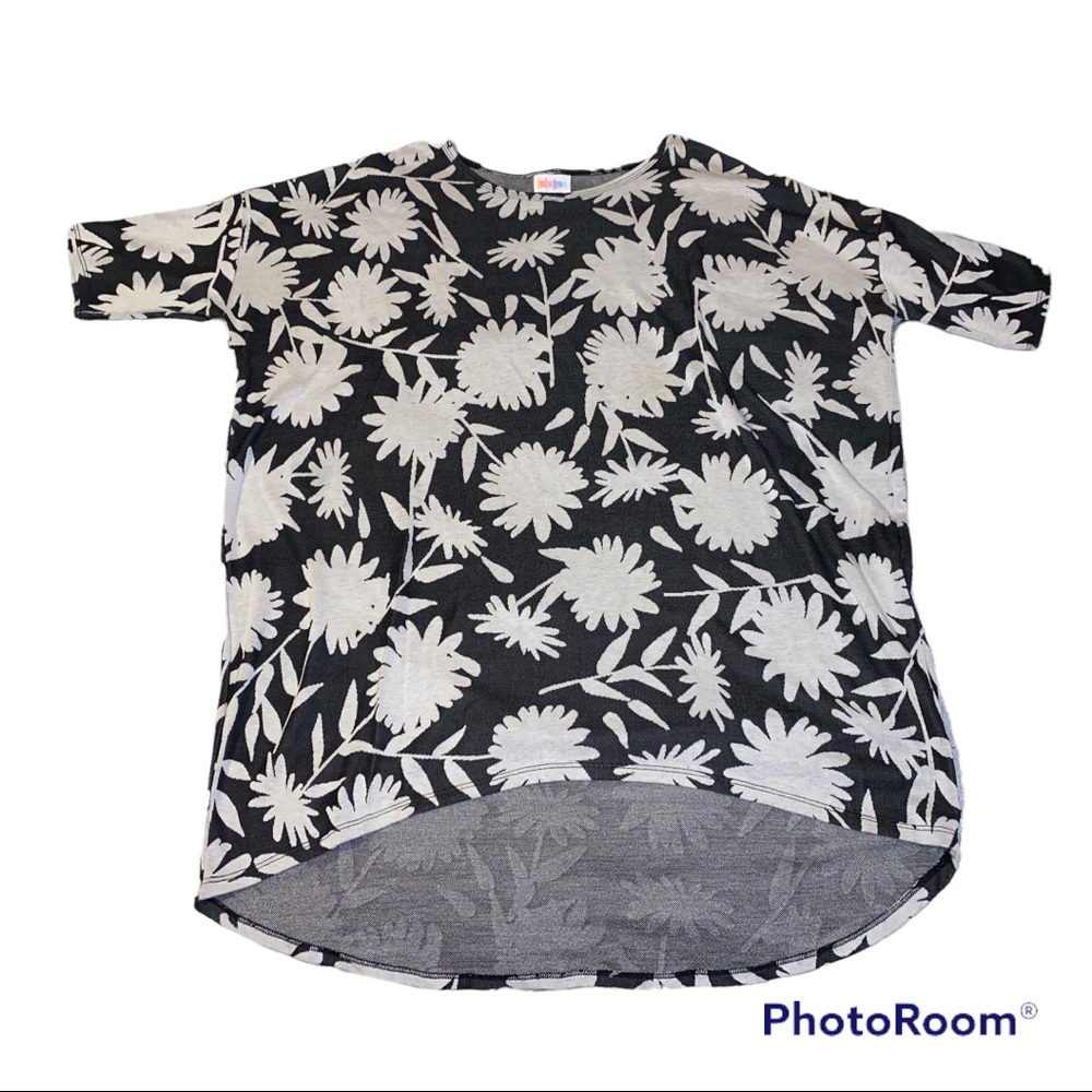 LuLaRoe Short Sleeve Top Size Large Oversized Black And White Floral